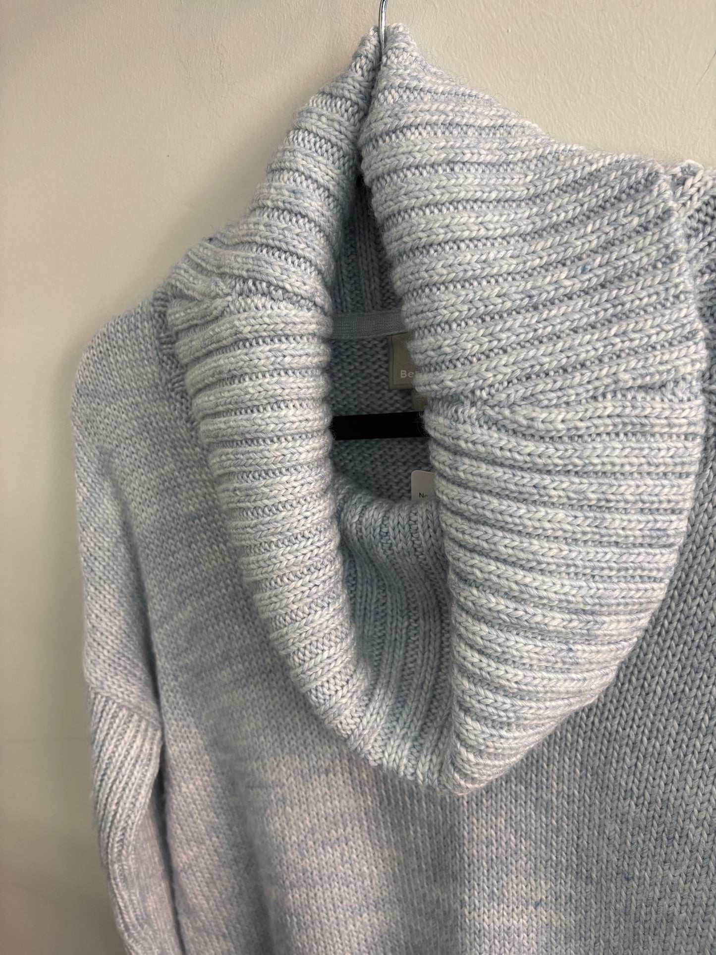 Tricot bleu pâle avec collet BENCH - Grandeur: Small