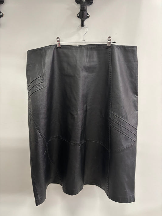 Jupe Cuire Noir CLAIRE FRANCE - Grandeur: 2X