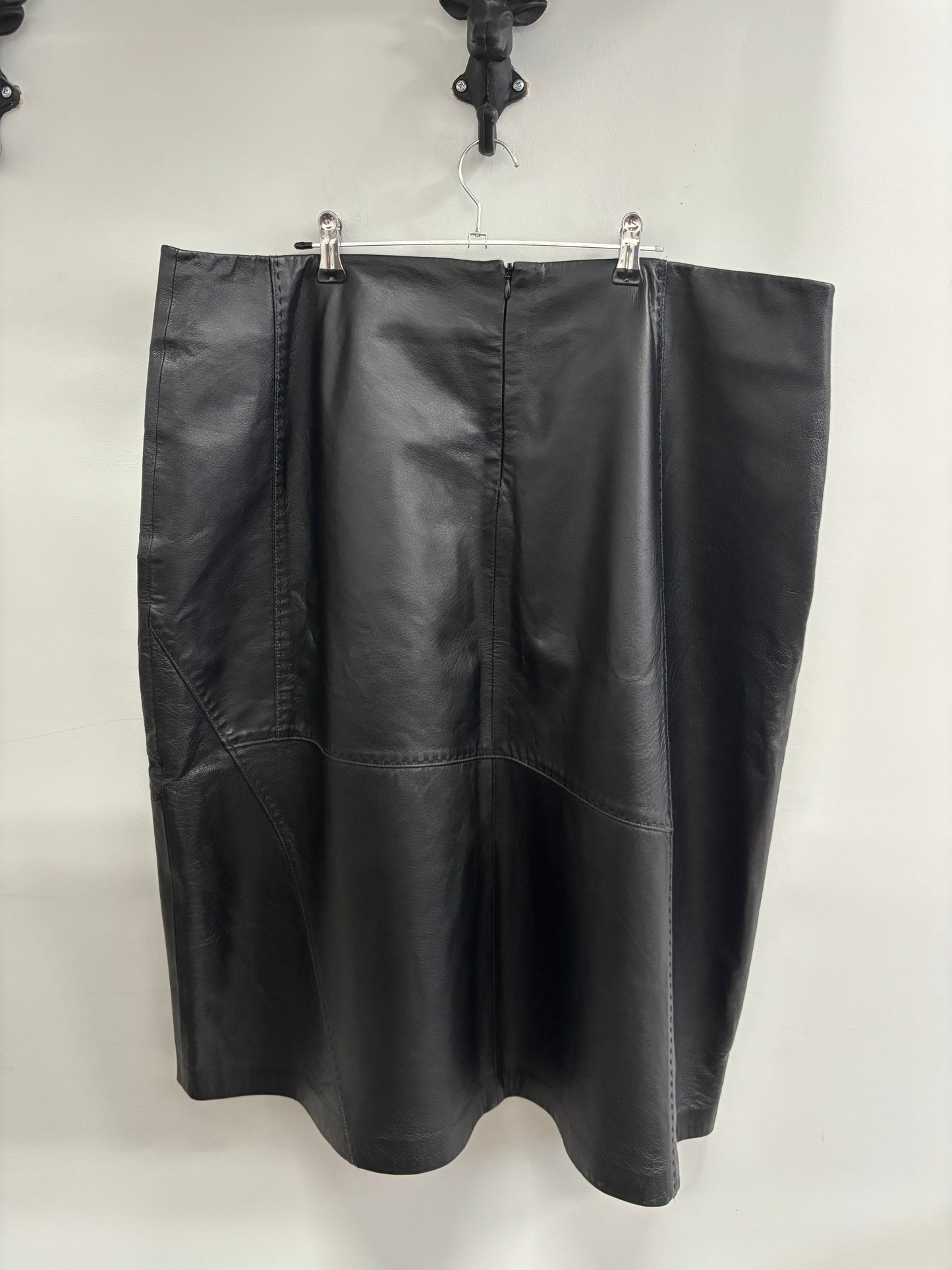 Jupe Cuire Noir CLAIRE FRANCE - Grandeur: 2X