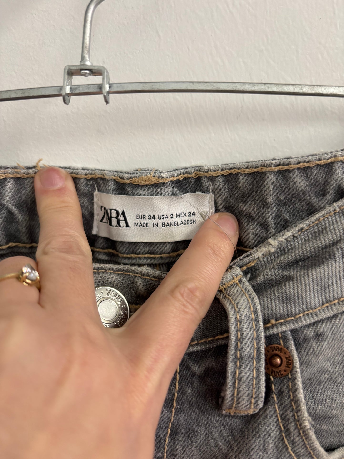 Jeans Baggy Gris ZARA - Grandeur: 2