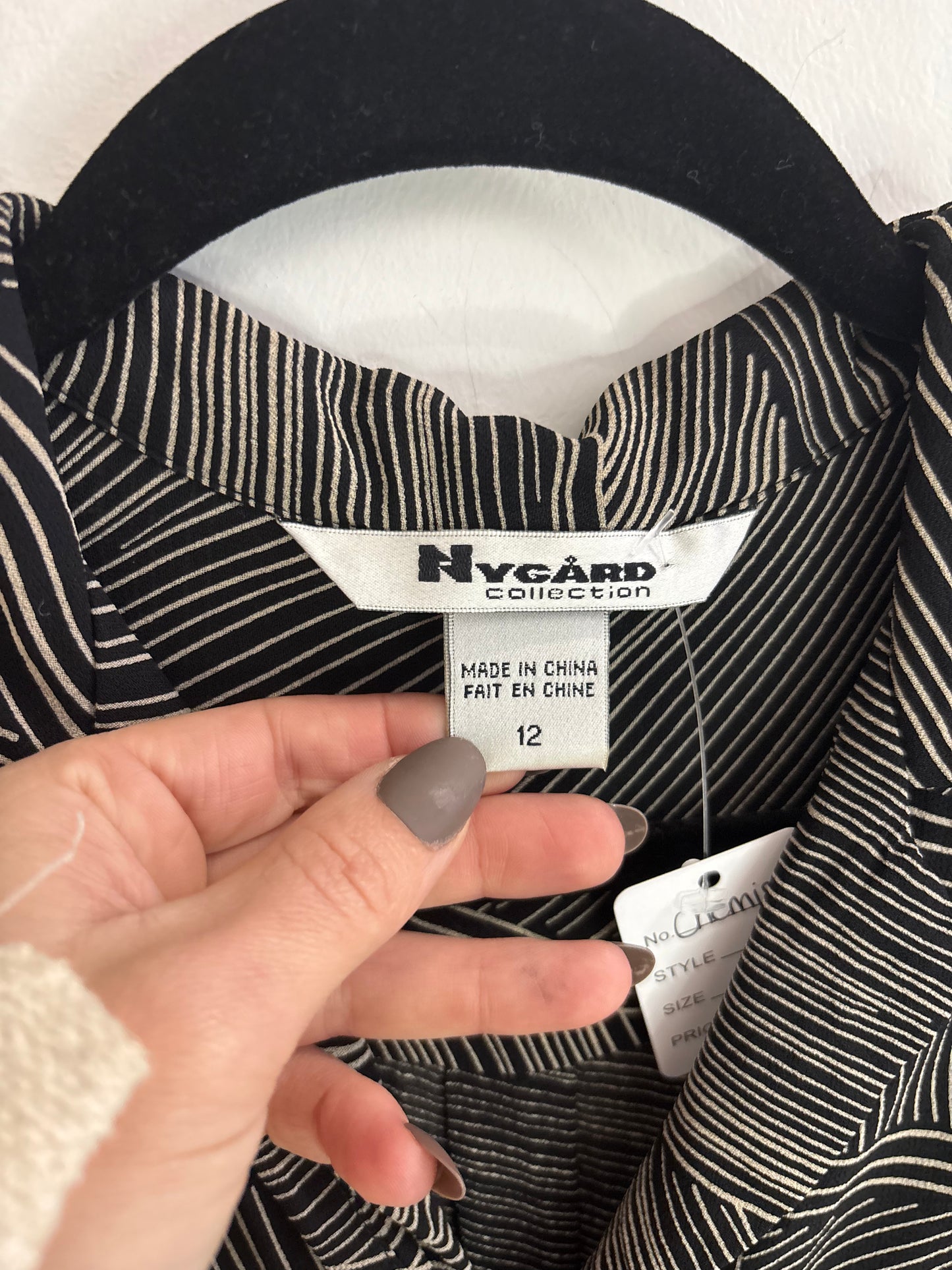 Chemise Noir Manche Courte NYGARD COLLECTION - Grandeur: 12