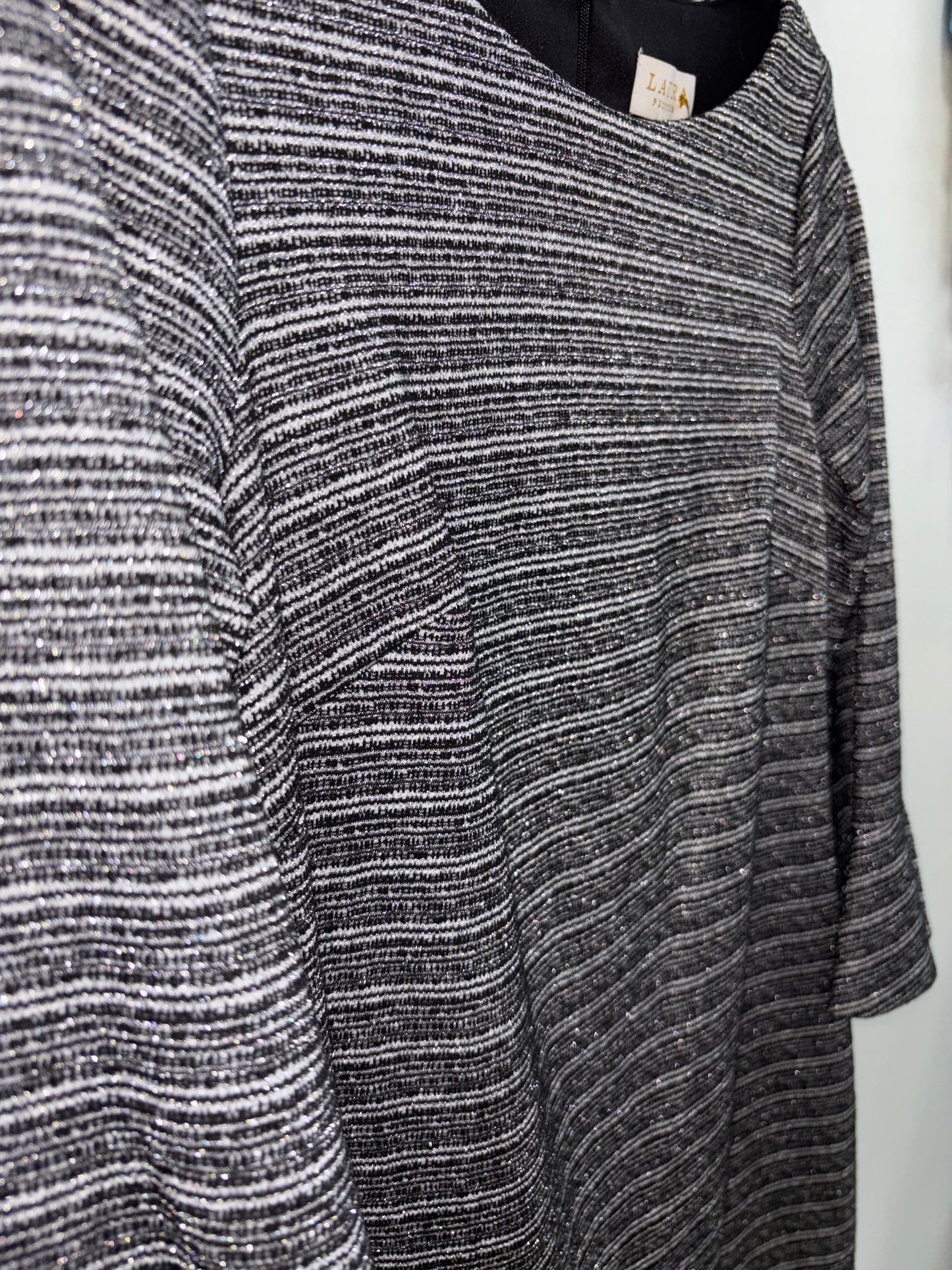 Robe Chic Raillé LAURA PETITES - Grandeur: 10