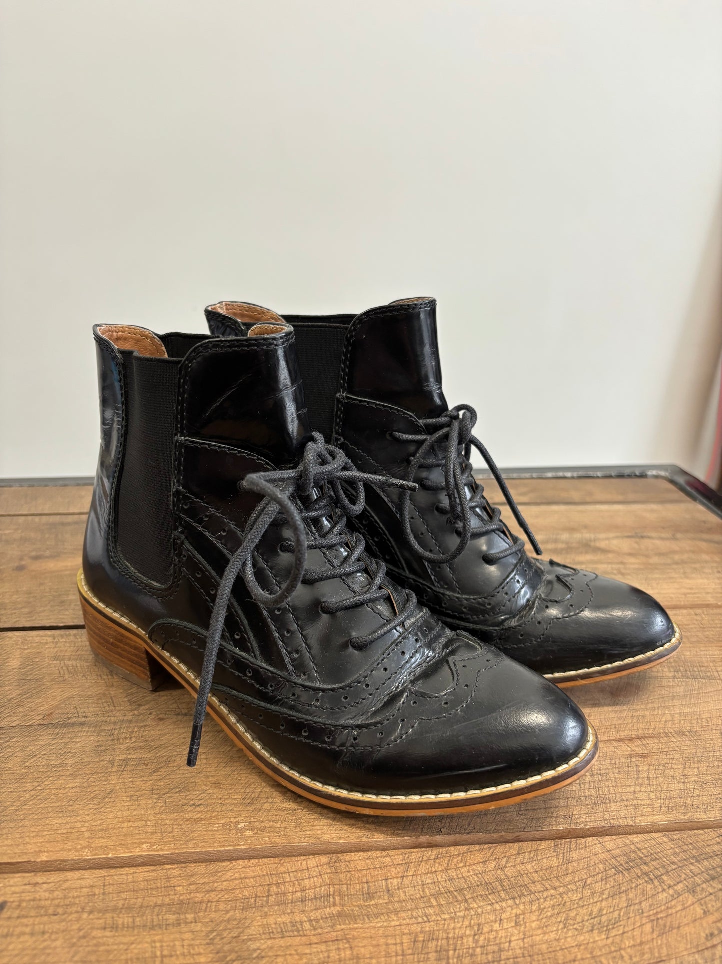 Bottions Noir Chic SHELLY'S LONDON